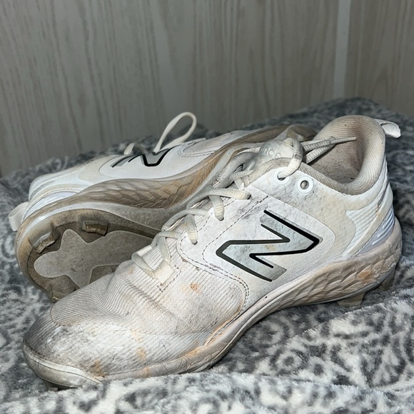 Softball/Baseball Cleats - New Balance - Picture 2 of 2